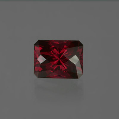  Rhodolite Garnet gemstone