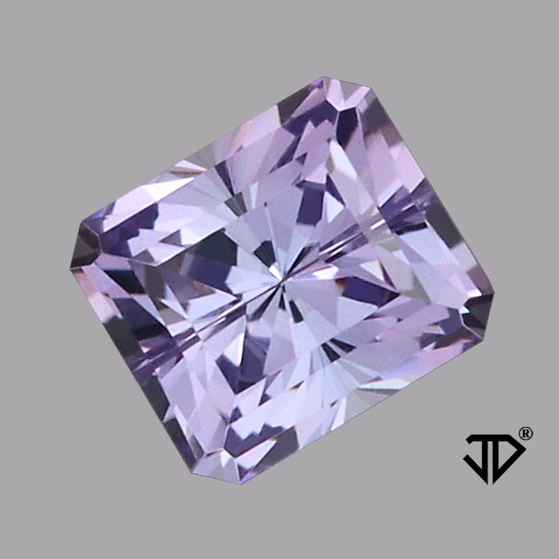  Tanzanite gemstone