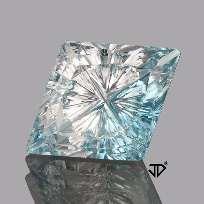 Bicolor Zircon view 3