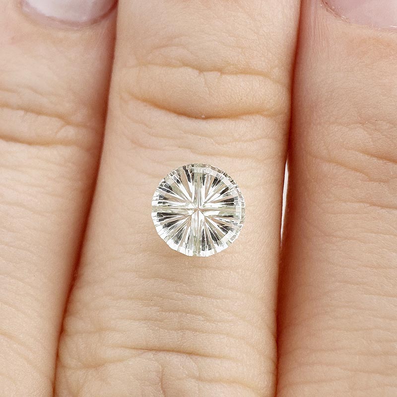 Almost White Montana Sapphire view 2