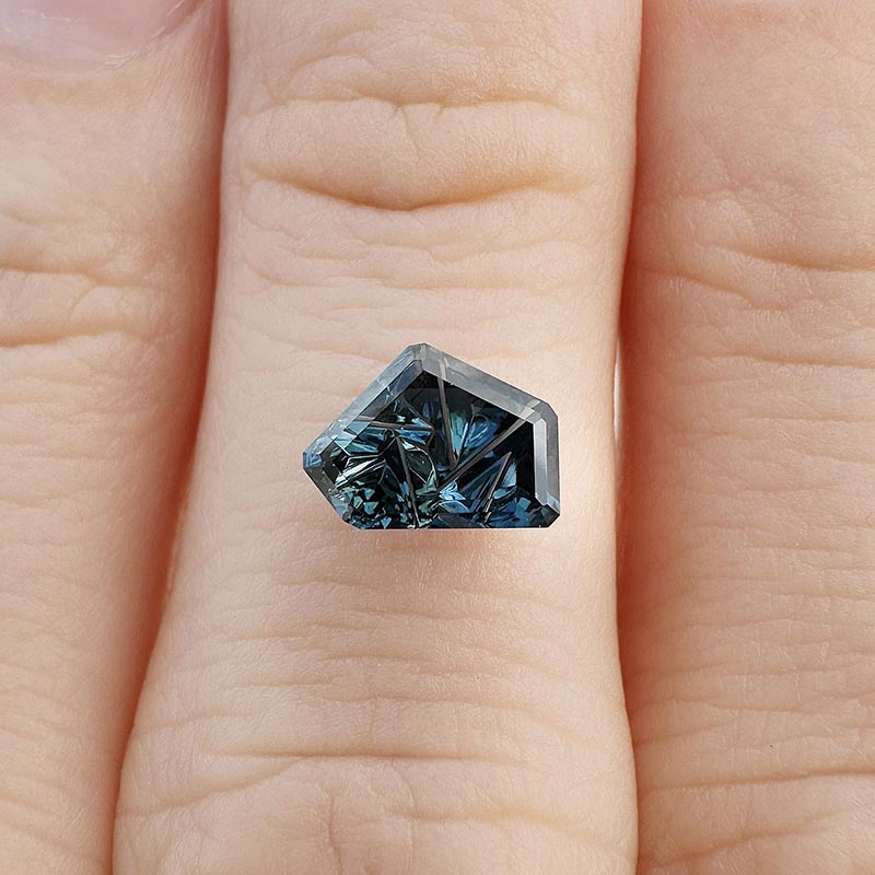 Blue Australian Sapphire view 2