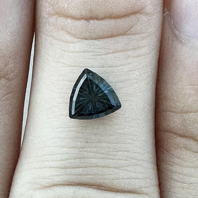 Deep Blue Australian Sapphire view 2