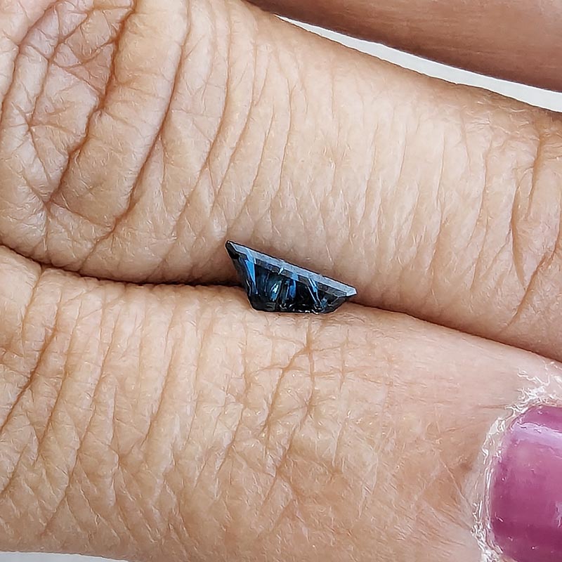 Blue Australian Sapphire view 2