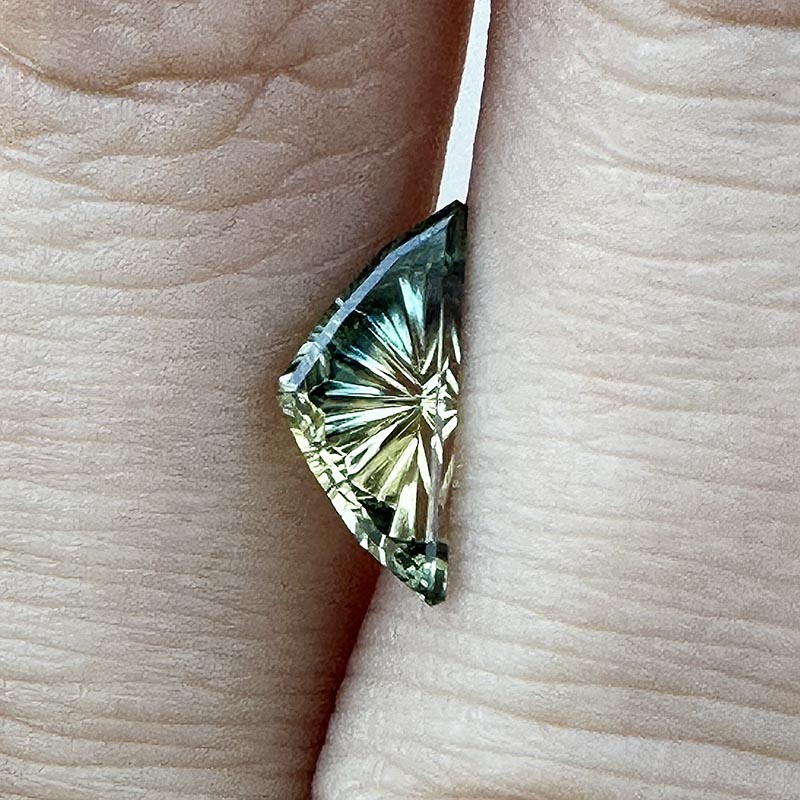 Parti Color Australian Sapphire view 2