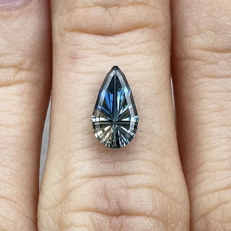 Parti Color Australian Sapphire view 2