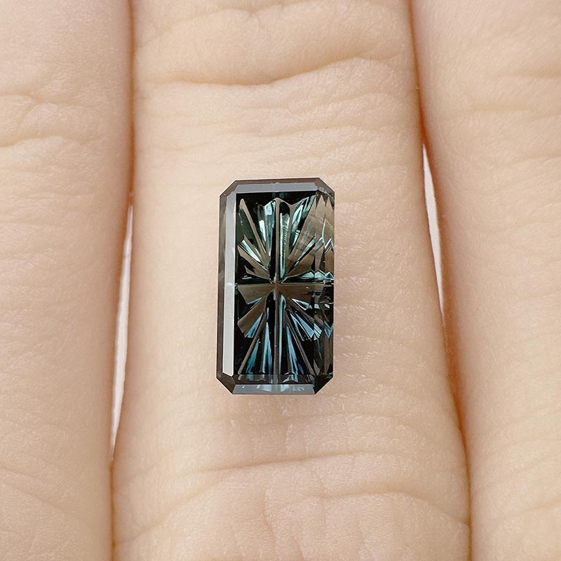 Parti Color Australian Sapphire view 2