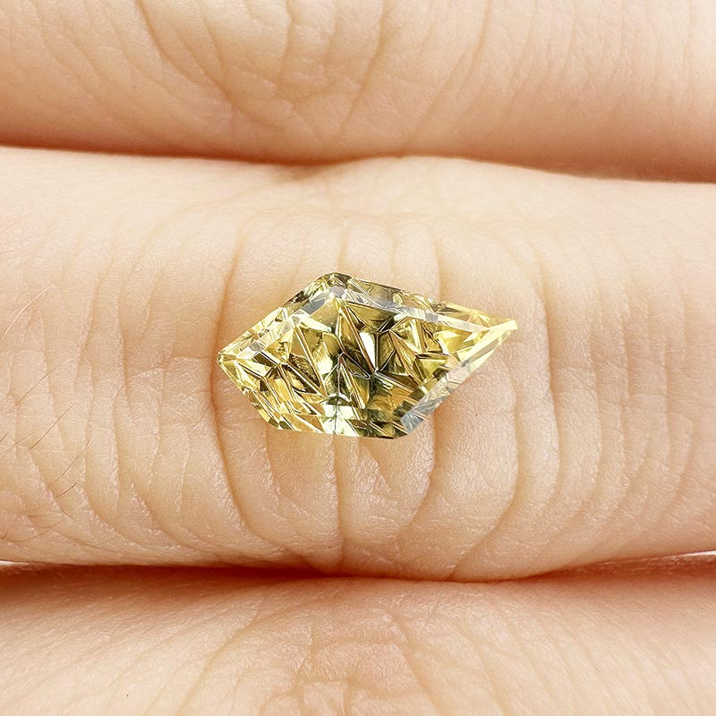 Parti Color Sapphire view 2