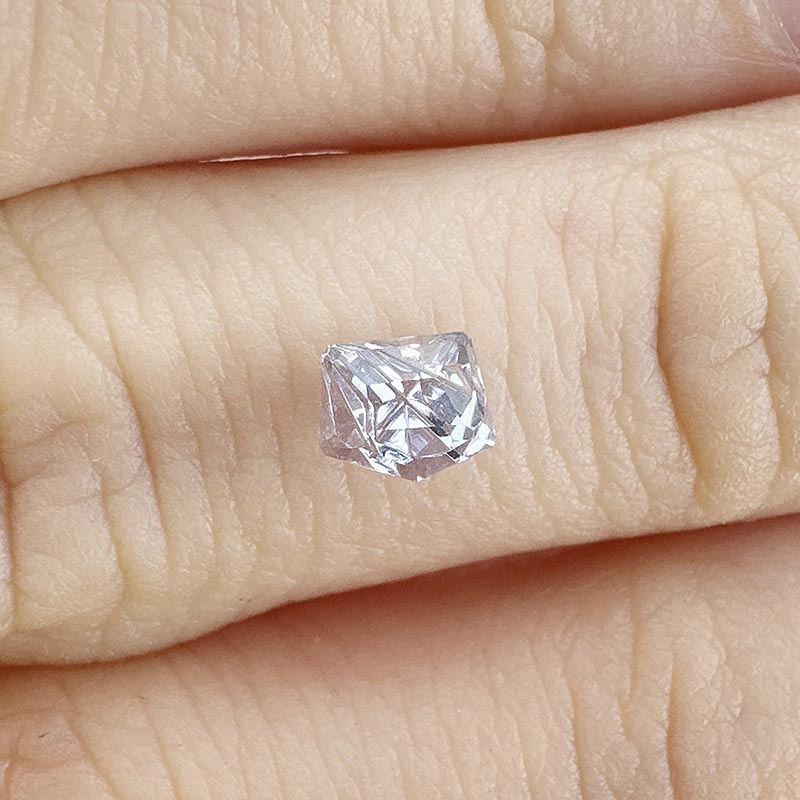 Pale Purple Sapphire view 2