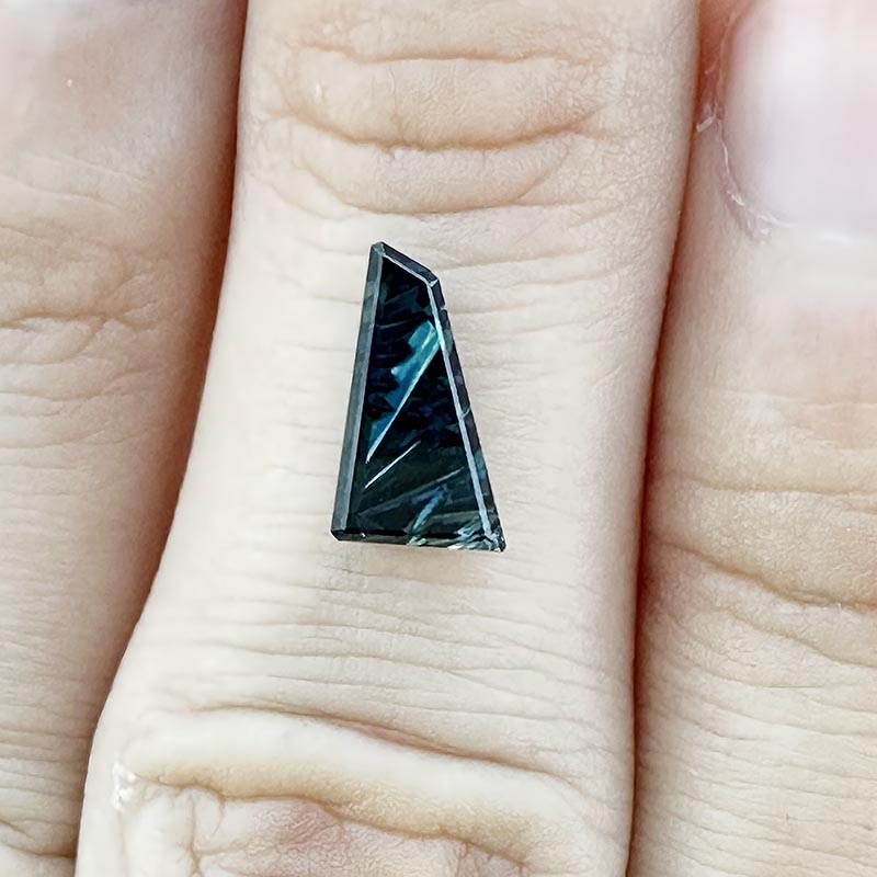 Teal Australian Sapphire view 2