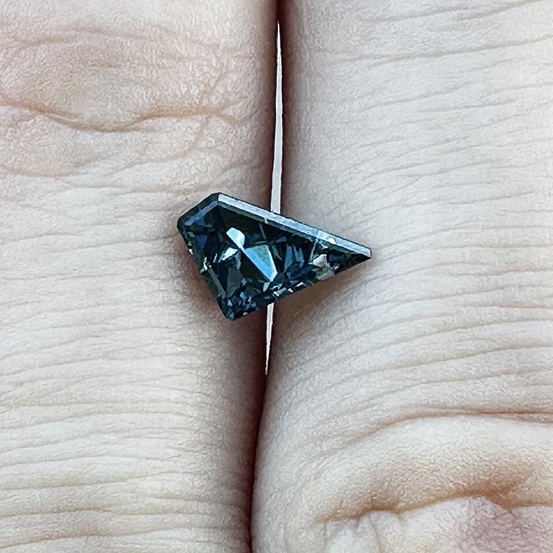 Teal Australian Sapphire view 2