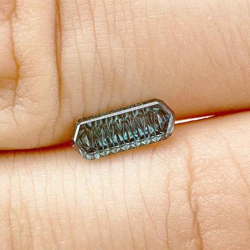 Teal Australian Sapphire view 2