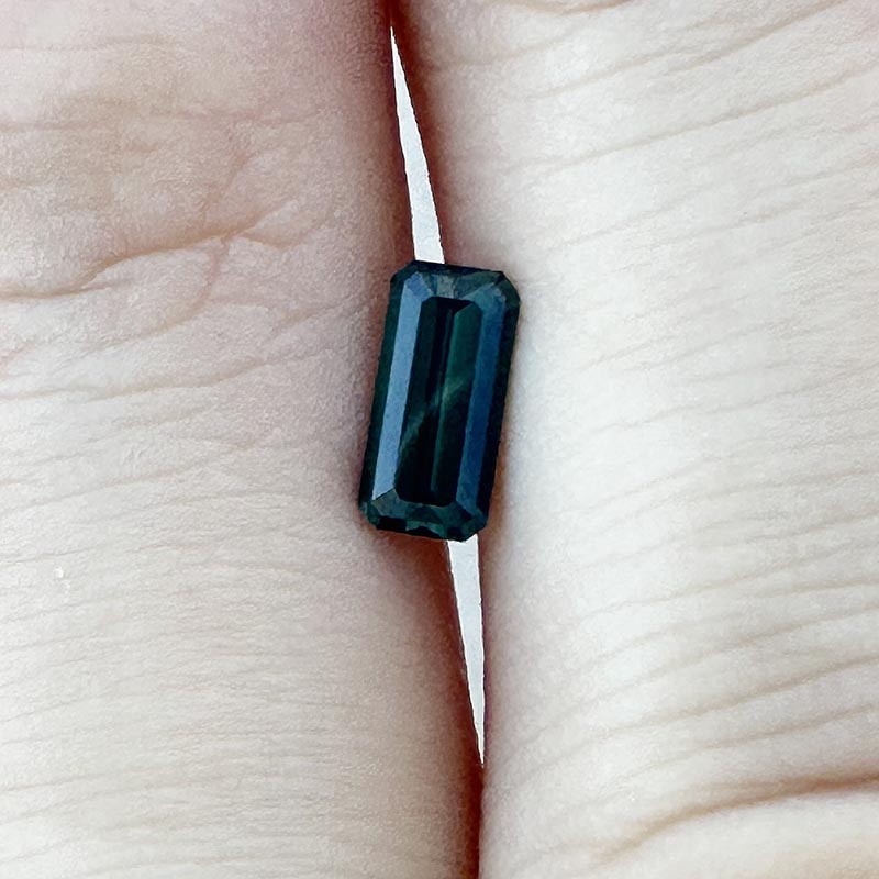 Teal Australian Sapphire view 2