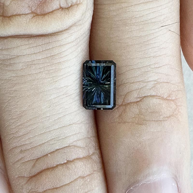 Teal Australian Sapphire view 2