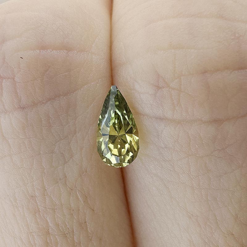 Green/Yellow Australian Sapphire view 2