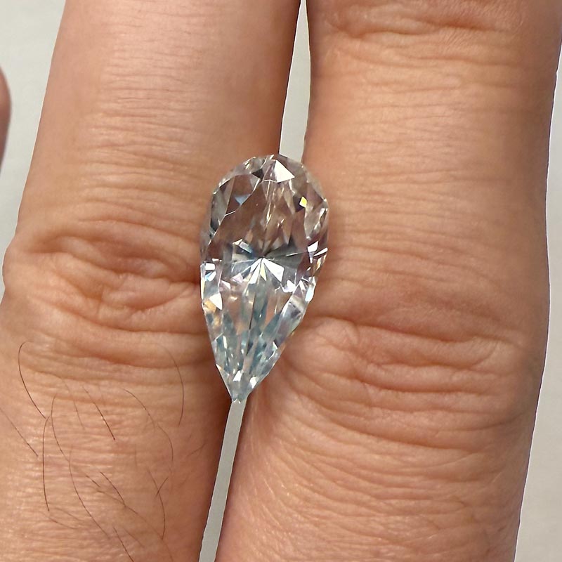 Bicolor Zircon view 2